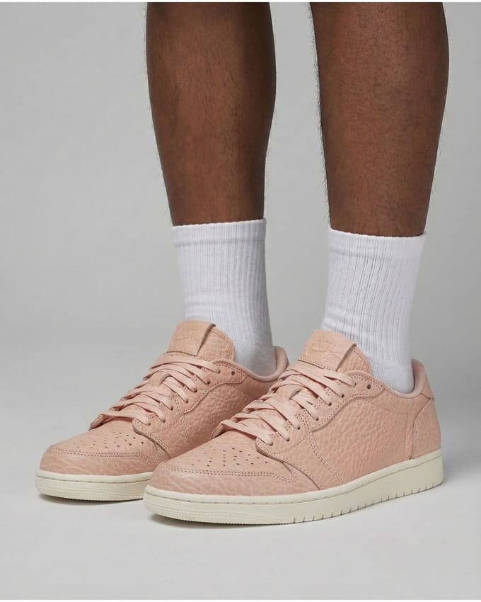 AIR JORDAN 1 RETRO LOW