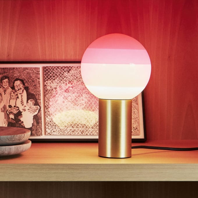 MARSET tafellamp Dipping Light, hoogte 22 cm, roze/messing