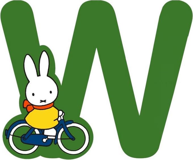 Nijntje houten letter ''W''