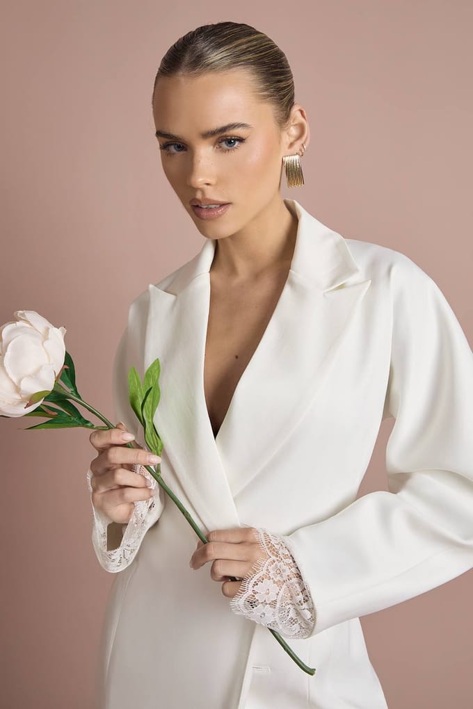 boohoo Dames Gestructureerde Blazer Jurk met Kanten Zoom | Ivoor | Maat: 36