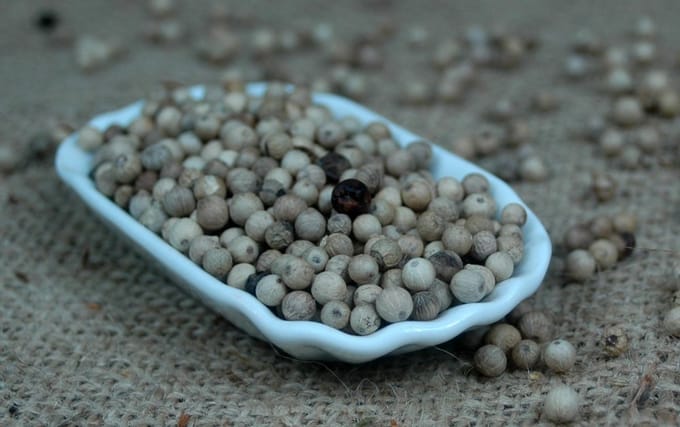 Peper wit geheel, 250 g zak