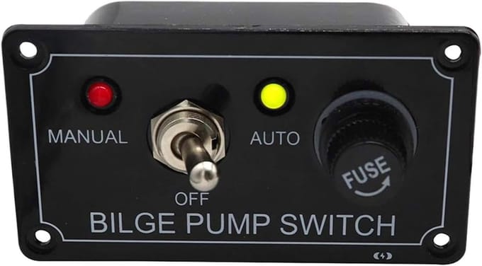 Boot Control Unit - Schakelaar Paneel - Watersport Elektronica - Overbelasting Beveiliging - 4.8 x 8.8 x 11.9 cm - Zwart