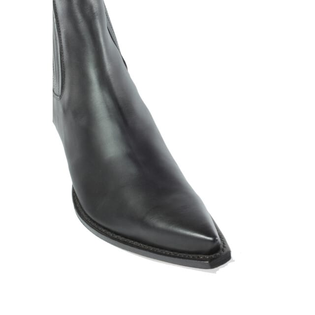 Sendra Boots 1692 Cuervo Zwart Heren Enkellaars Schuine Hak Lederen Zool Spitse Neus Elastiek Sluiting Echt Leer