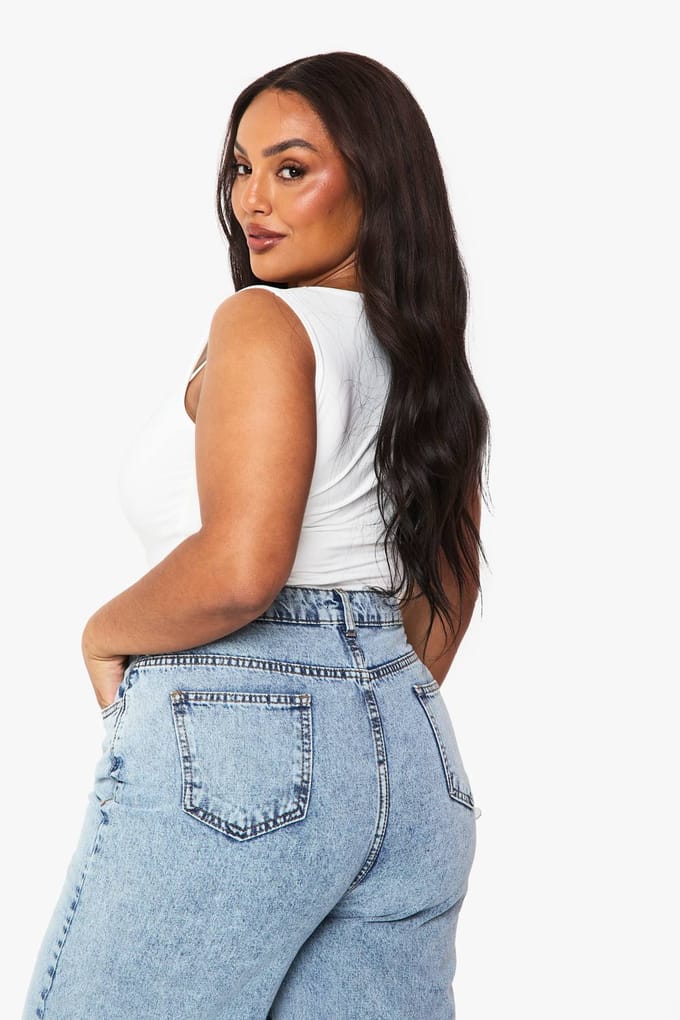 boohoo Dames PLUS dubbele laag geraffelde voorkant-bodysuit | White | Maat: 26