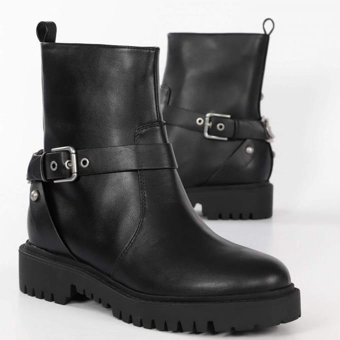 Guess dames enkellaarsjes met groot metalen logo