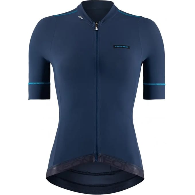 Damestrui Etxeondo Lira