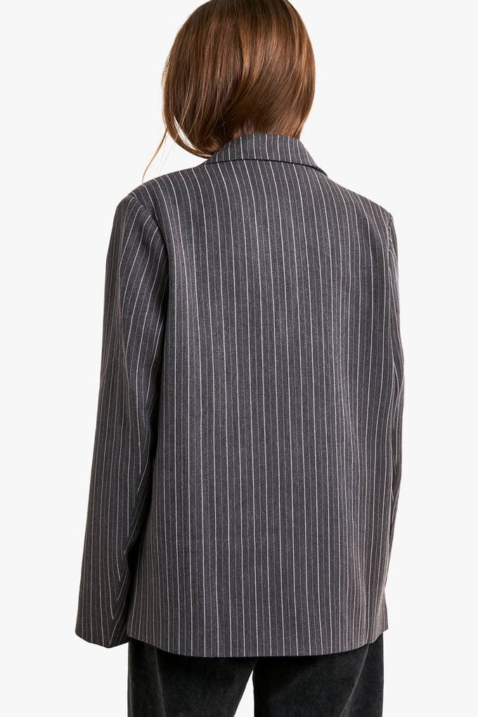 boohoo Dames Pinstripe Oversized Dubbelgeknoopte Blazer | Charcoal | Maat: 8