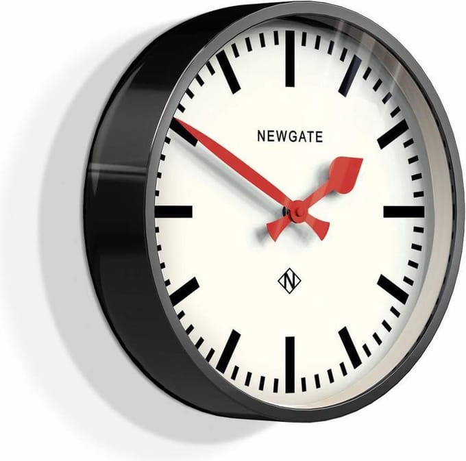Newgate Luggage - Wandklok - Zwart