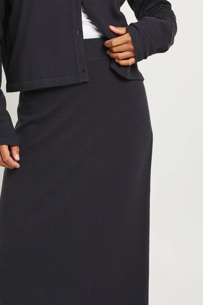 boohoo Dames Petite Rib Knit Maxi-rok | Charcoal | Maat: Medium