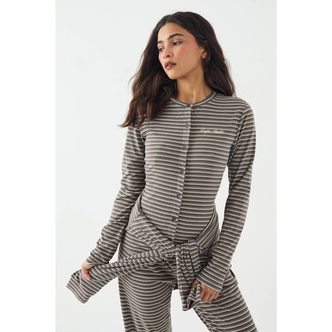 Dames DSGN Studio Gestreepte Doorknoop Top met Lange Mouwen | Charcoal | Maat: 2XL