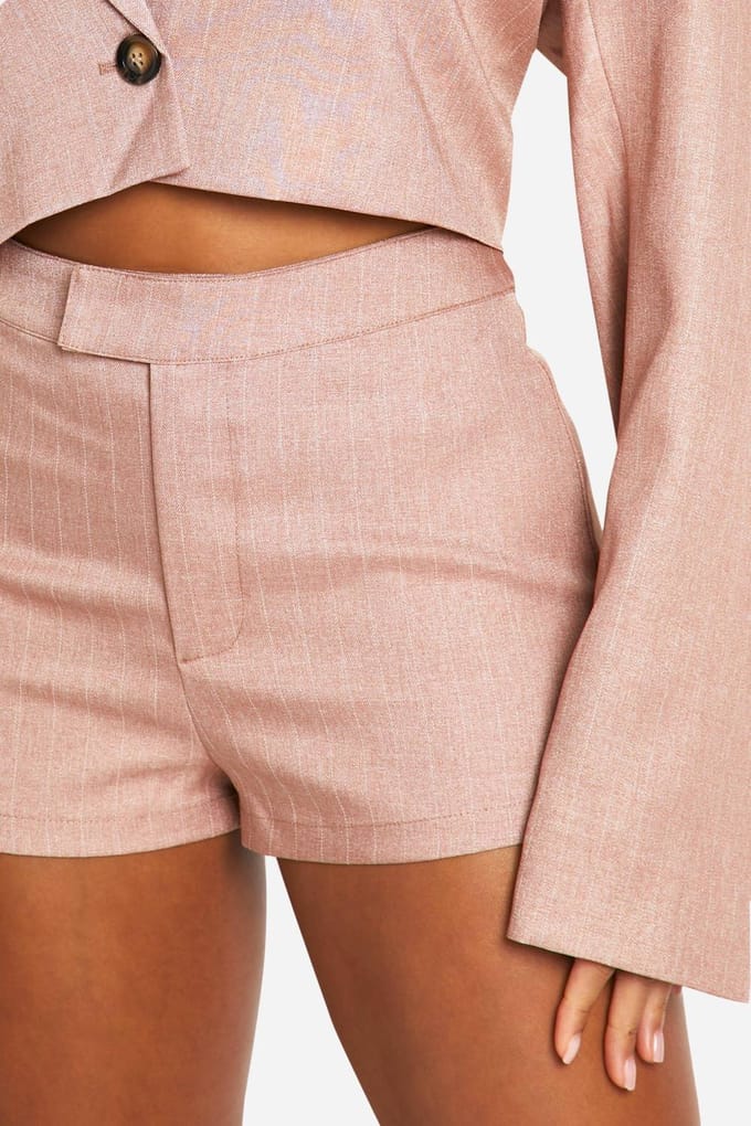 boohoo Dames Premium Pinstripe Tailored Hotpants | Rose | Maat: 6