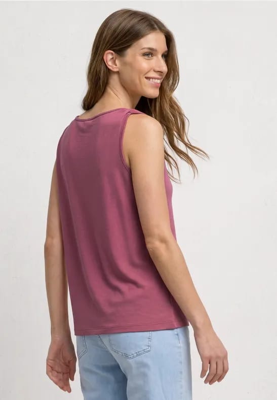 Top met V-hals en knoopdetail