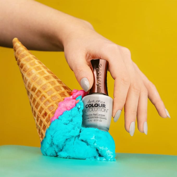 Artistic Nail Design Colour Revolution 'Scoop, there it is!' (Licht Grijs)