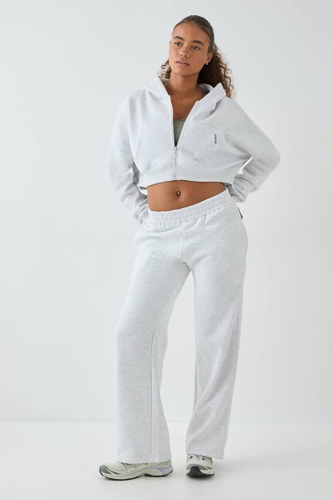 Dames DSGN Studio Boxy Crop Hoodie | Asgrijs | Maat: Large