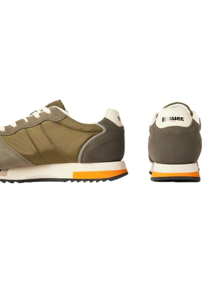 Blauer Sportschoenen