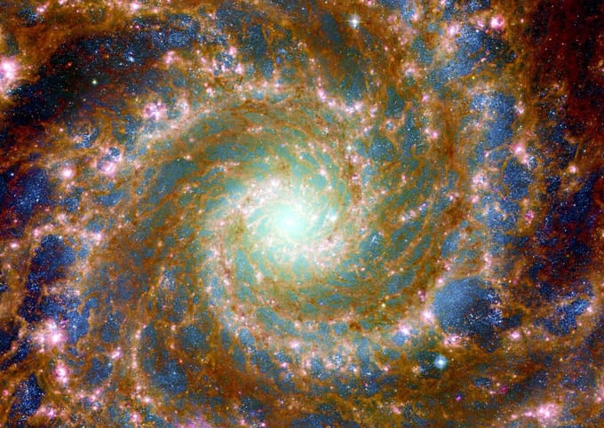 Enjoy puzzel Phantom Galaxy Across the Spectrum - 1000 stukjes.