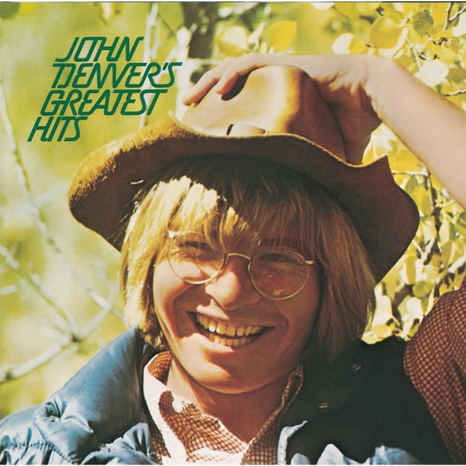 CD JOHN DENVER - John Denver's Greatest Hits 82876693762 RCA 2005 US Rock Gebruikt beige