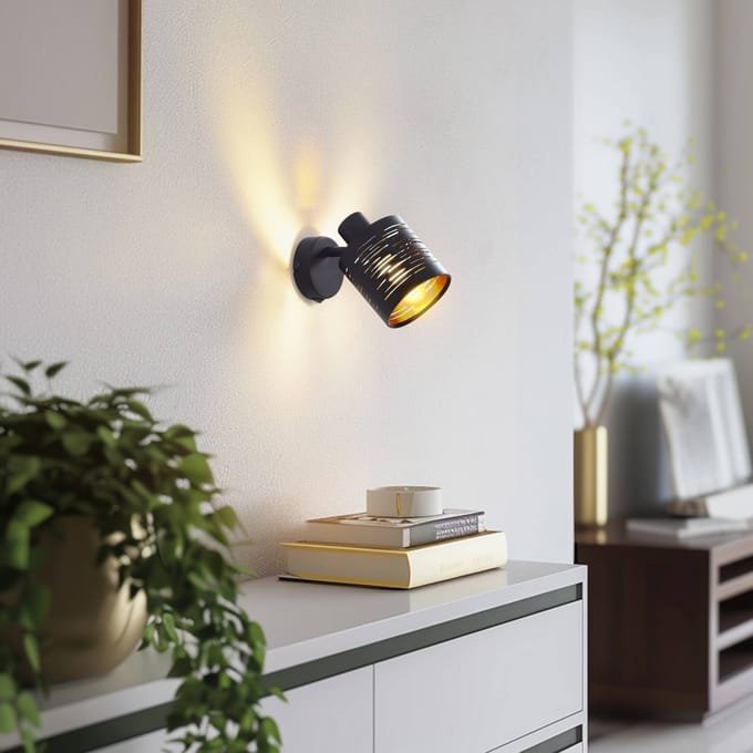 Lindby Iolyn wandlamp met schakelaar