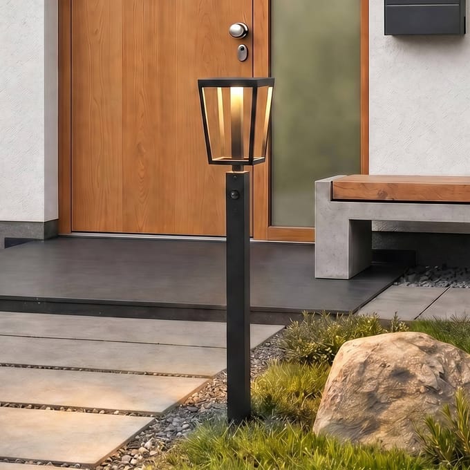 Lucande LED tuinpadverlichting Lynx, 95,5 cm, zwart, IP65, sensor