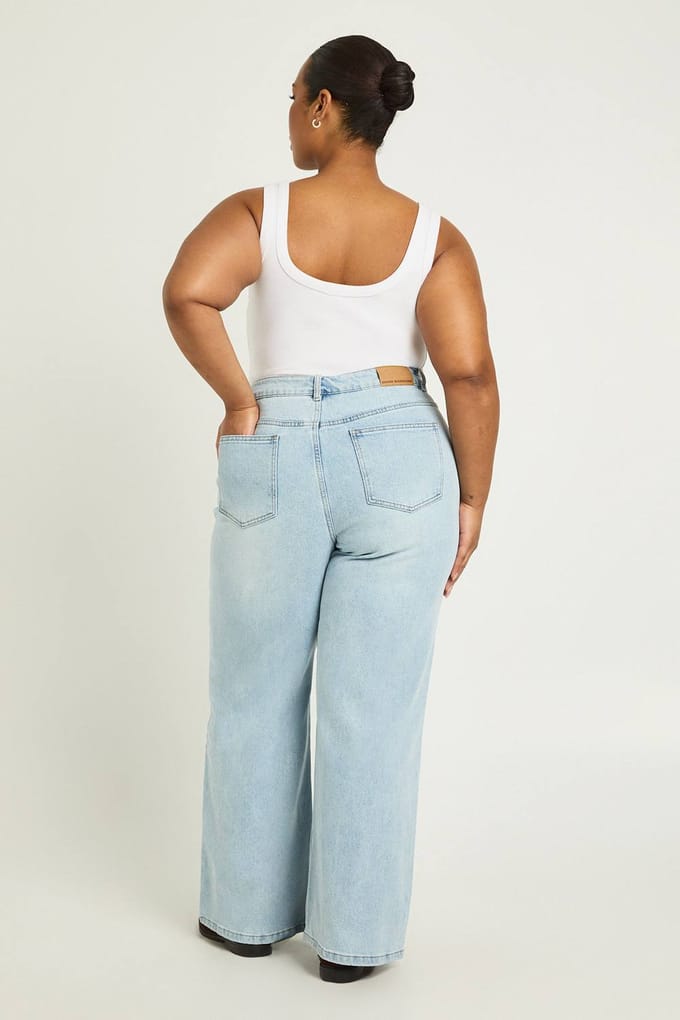 boohoo Dames De Plus Hoge Taille Rechte Pijp Jeans | Gebleekt | Maat: 28/30L