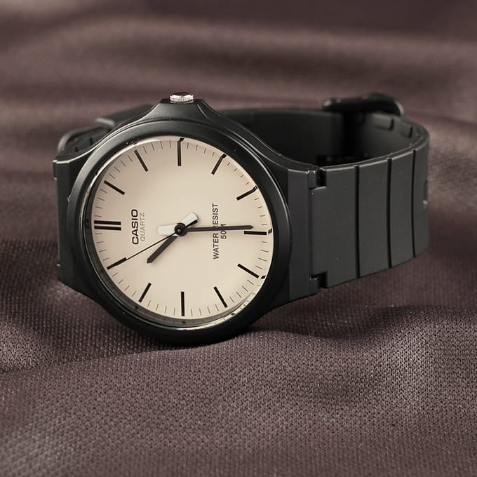 Casio Timeless MW-240-7EVEF Gents Classic Horloge