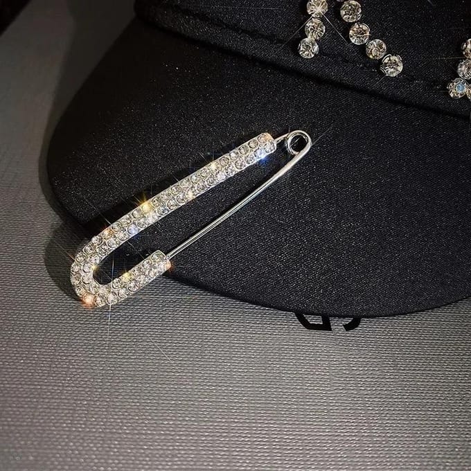 Leuke Legering Strass Spelden Voor Broek Taille Aanpassing Dames Vest Sjaal Sjaal Veiligheidsbroches Koreaanse Eenvoudige Luxe Sieraden zilver