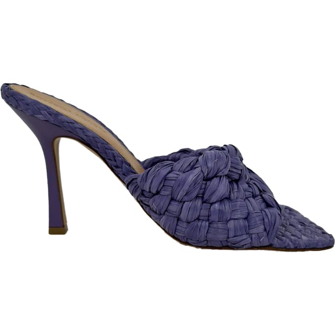 Bottega Veneta Intrecciato Weave Stiletto in Paarse Raffia