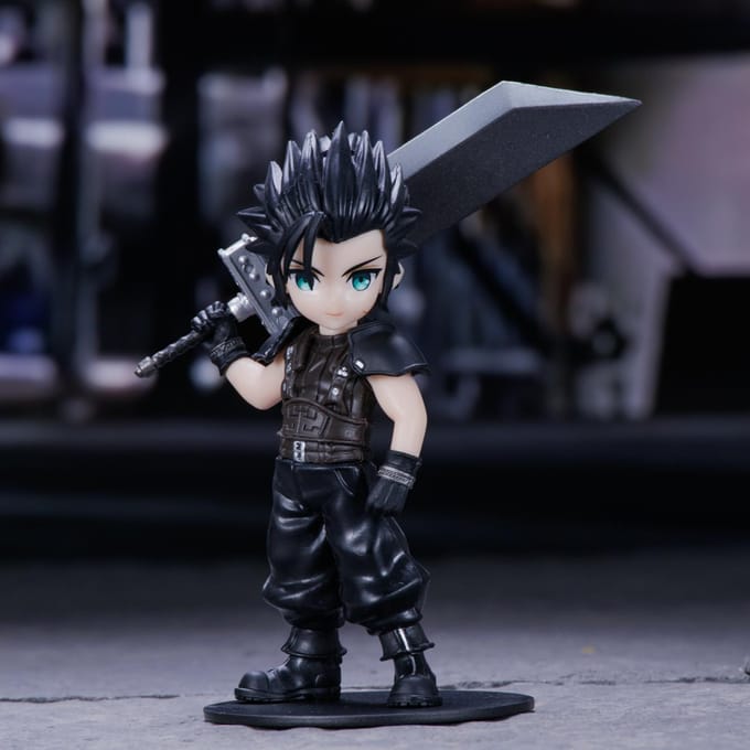 Adorable FINAL FANTASY Cloud Tifa Aerith Zack Pose modèle modèle statue produits dérivés anime petits cadeaux cadeaux de vacances