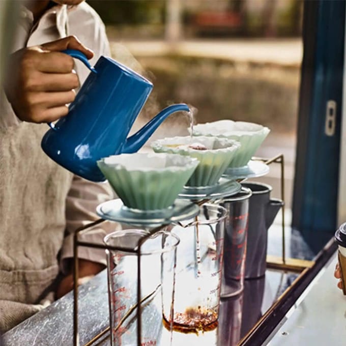 Pour Over Koffie Druppelaar Stand Houder Koffiefilter Herbruikbare Papierloze Enkele Kop Koffiezetapparaat Hars Koffie Druppelaar Houders white