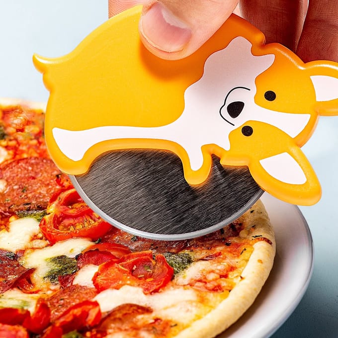 Kikkerland - Corgi Lovers pizza cutter