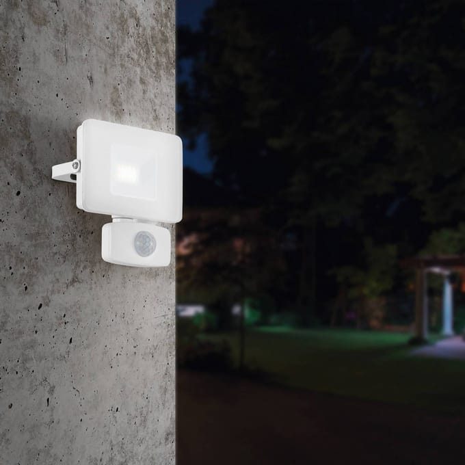 Eglo FAEDO 3 - Buiten wandlamp met bewegingssensor - Wit